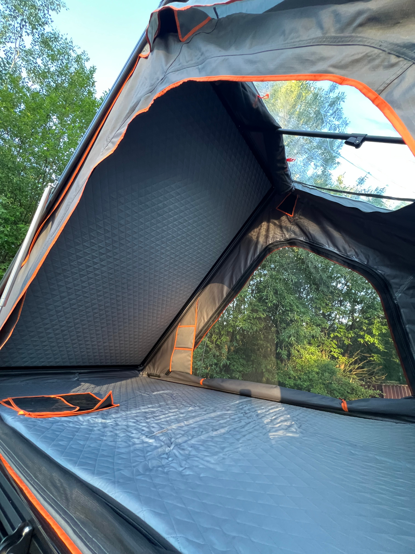 Namiot Dachowy CampKits HybridComp — widok z boku